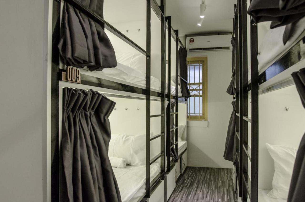 Oyo 90121 Summer House Bed & Cafe Kuala Lumpur Luaran gambar