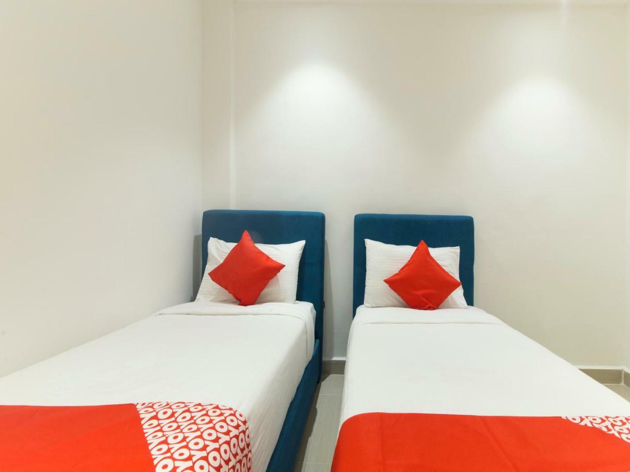 Oyo 90121 Summer House Bed & Cafe Kuala Lumpur Luaran gambar