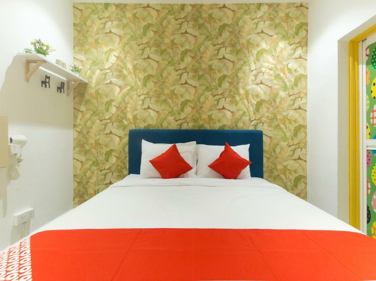 Oyo 90121 Summer House Bed & Cafe Kuala Lumpur Luaran gambar