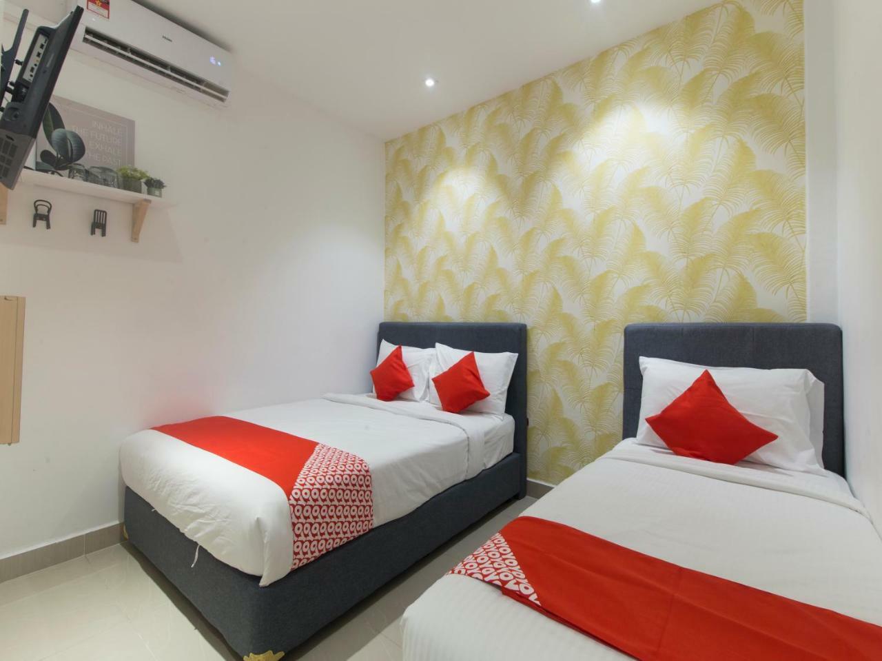 Oyo 90121 Summer House Bed & Cafe Kuala Lumpur Luaran gambar
