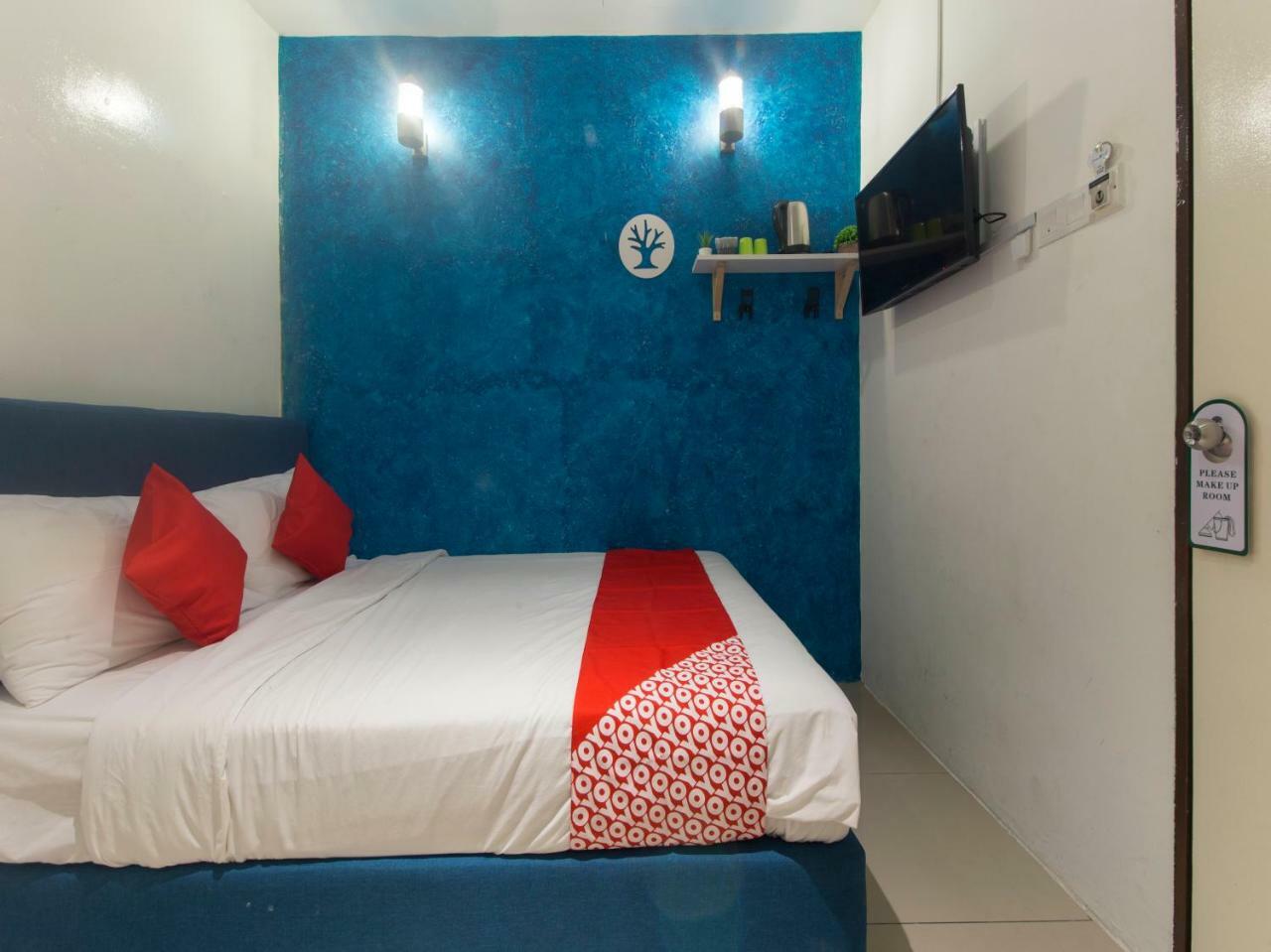 Oyo 90121 Summer House Bed & Cafe Kuala Lumpur Luaran gambar