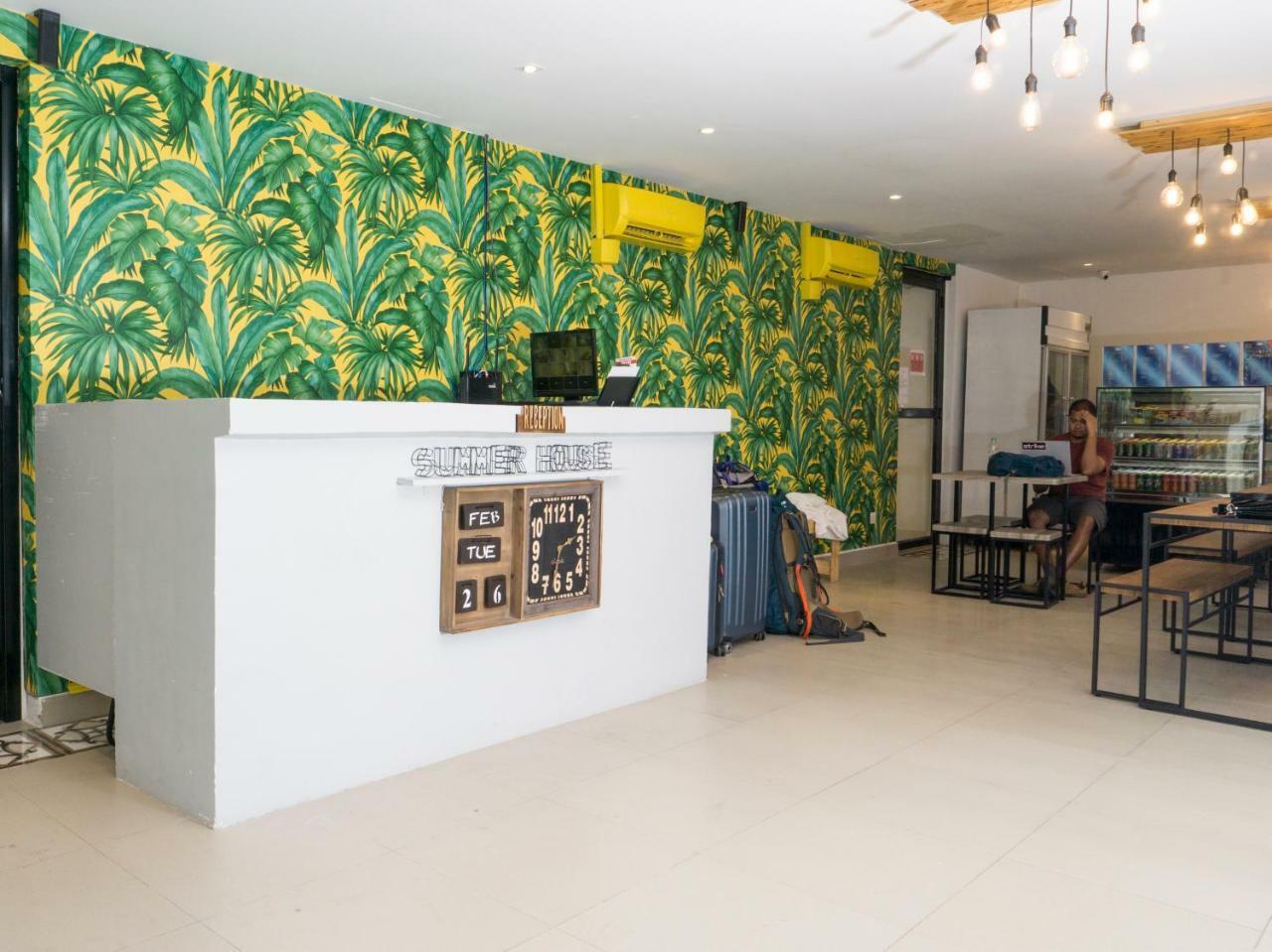 Oyo 90121 Summer House Bed & Cafe Kuala Lumpur Luaran gambar