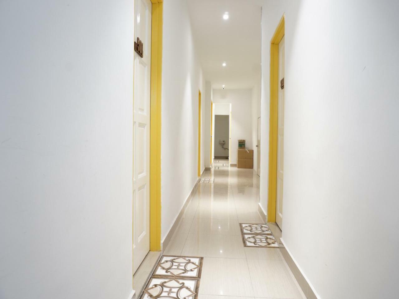 Oyo 90121 Summer House Bed & Cafe Kuala Lumpur Luaran gambar